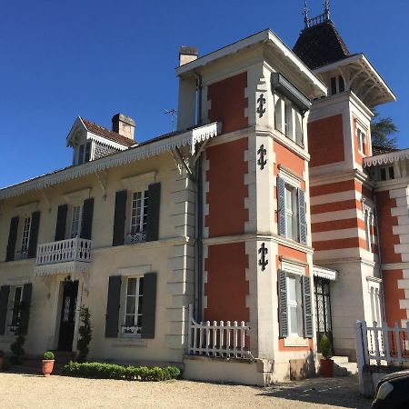 Manoir De L'Epine Bed & Breakfast Saint-Séverin Exterior photo